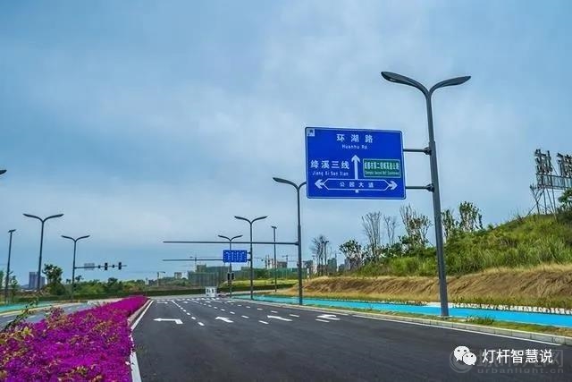 智慧路灯4.jpg 智慧路灯4.jpg