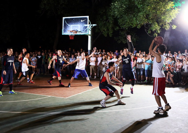 人民日报夜间经济观察文旅发力夜晚更亮丽