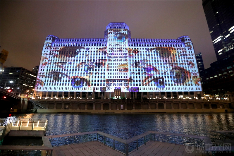 芝加哥河滨大型投影灯光秀