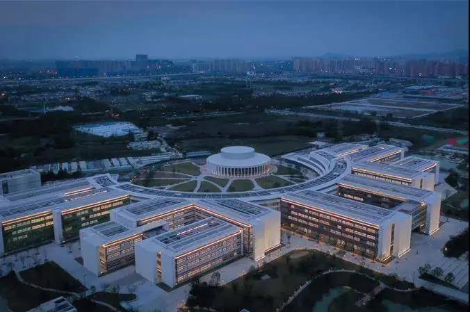 西湖大学亮灯了