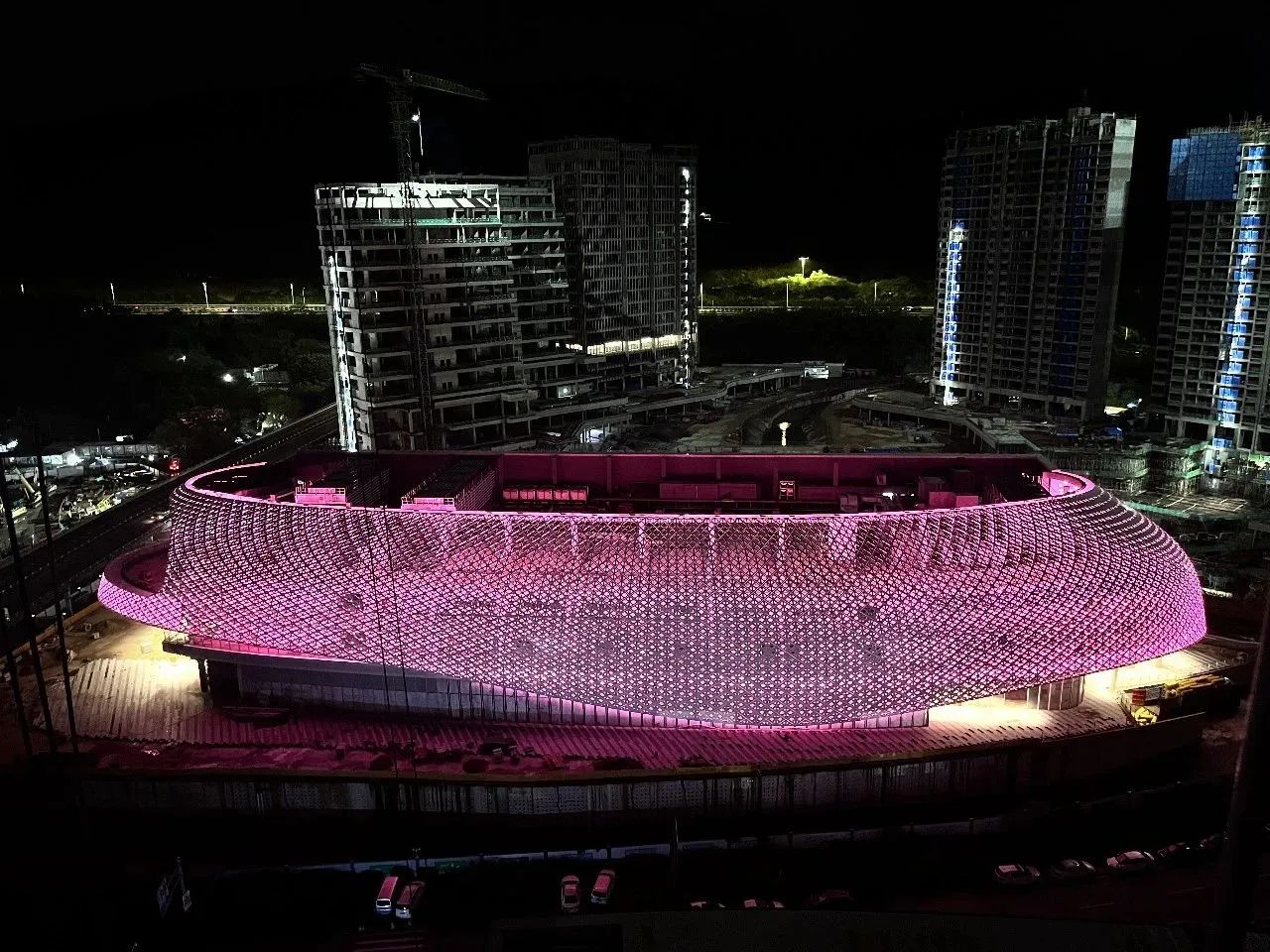 深圳小梅沙片区梅沙客厅,夜里最靓的“夜明珠”